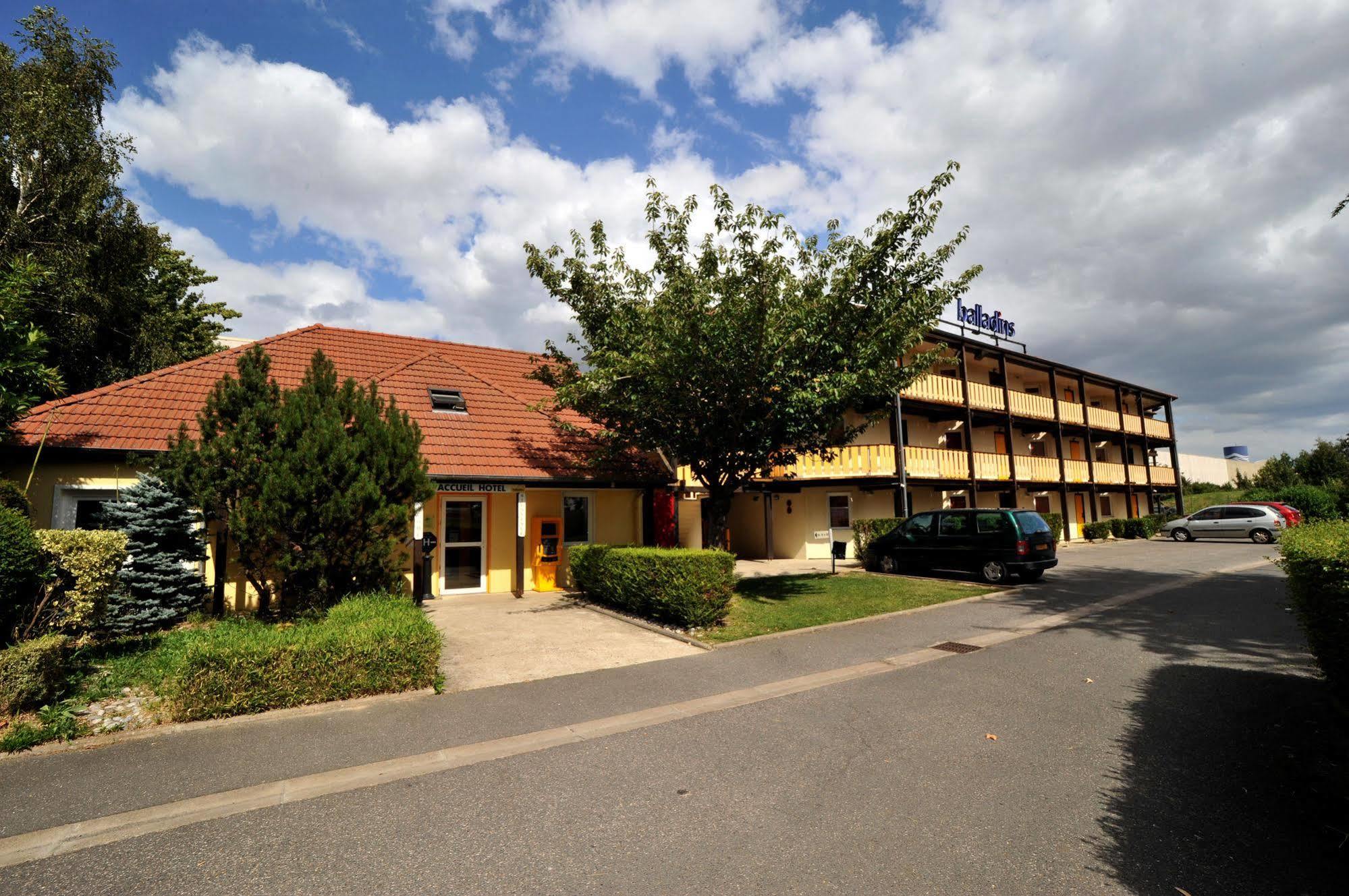 Hotel Et Residence Moissy Cramayel Savigny-le-Temple Exterior photo